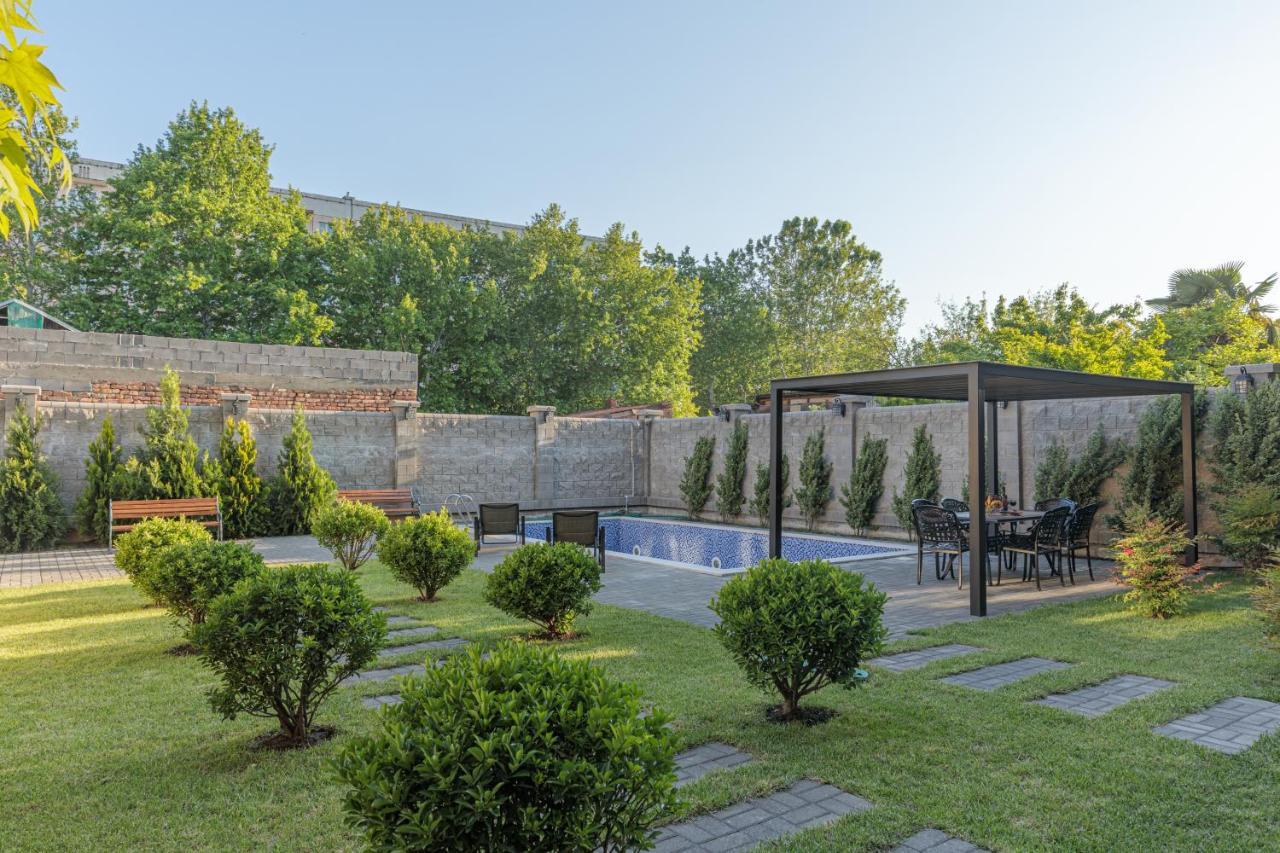 Vinum Hotel Tbilisi Buitenkant foto