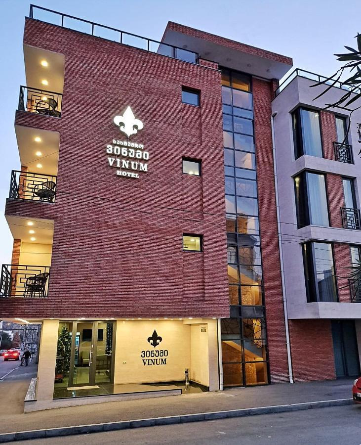 Vinum Hotel Tbilisi Buitenkant foto